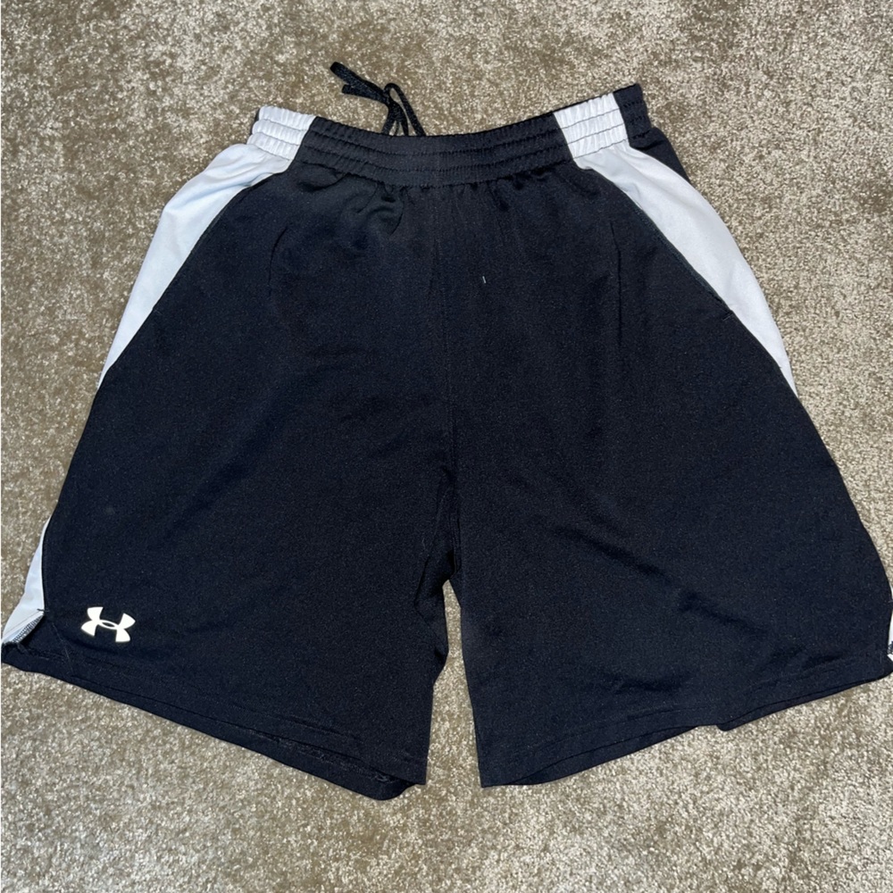 Men’s Under Armour Athletic Shorts - Size Med
